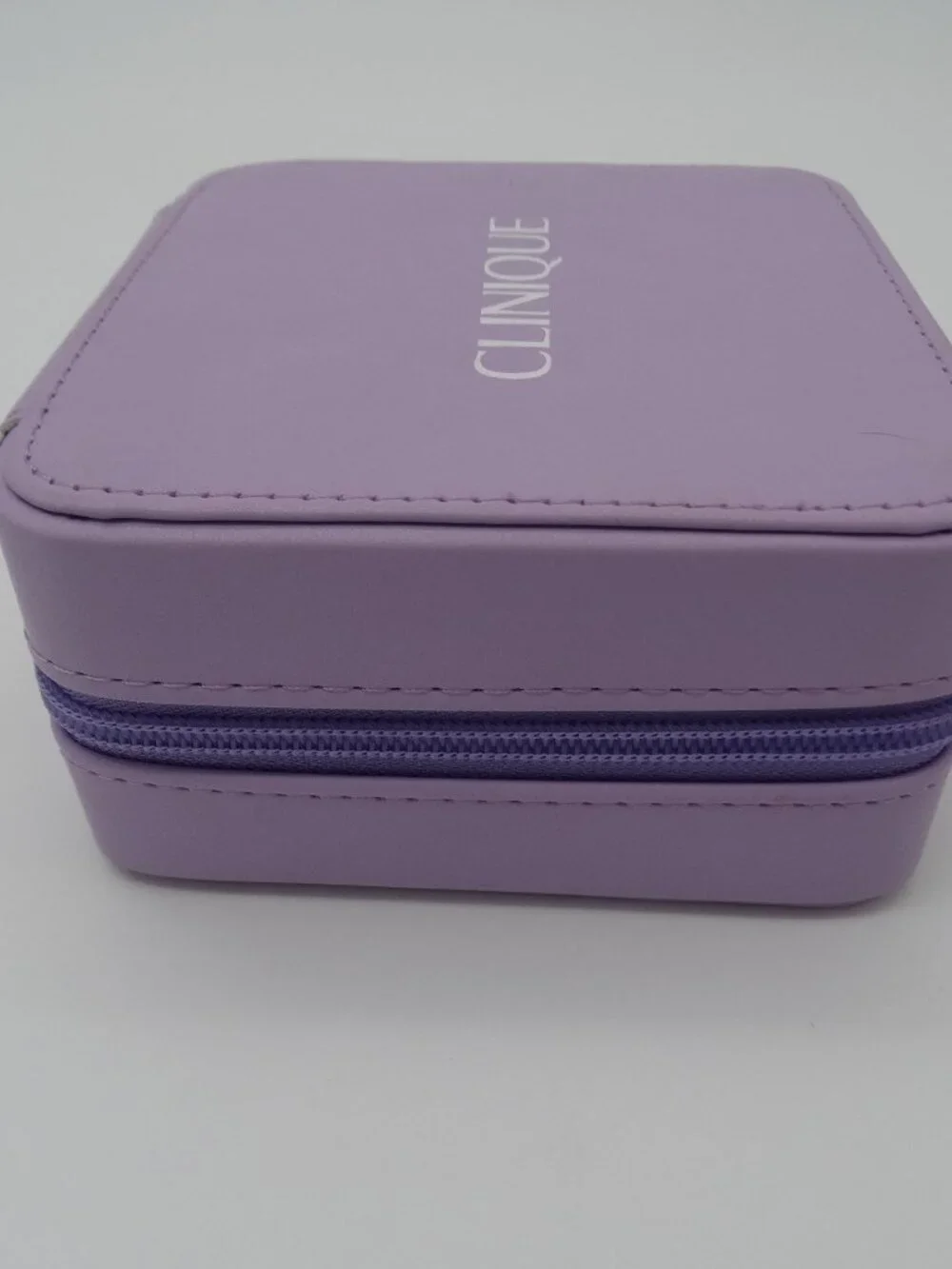 Clinique Lavender Travel Jewelry Zip Around Fabric Lined Square Case